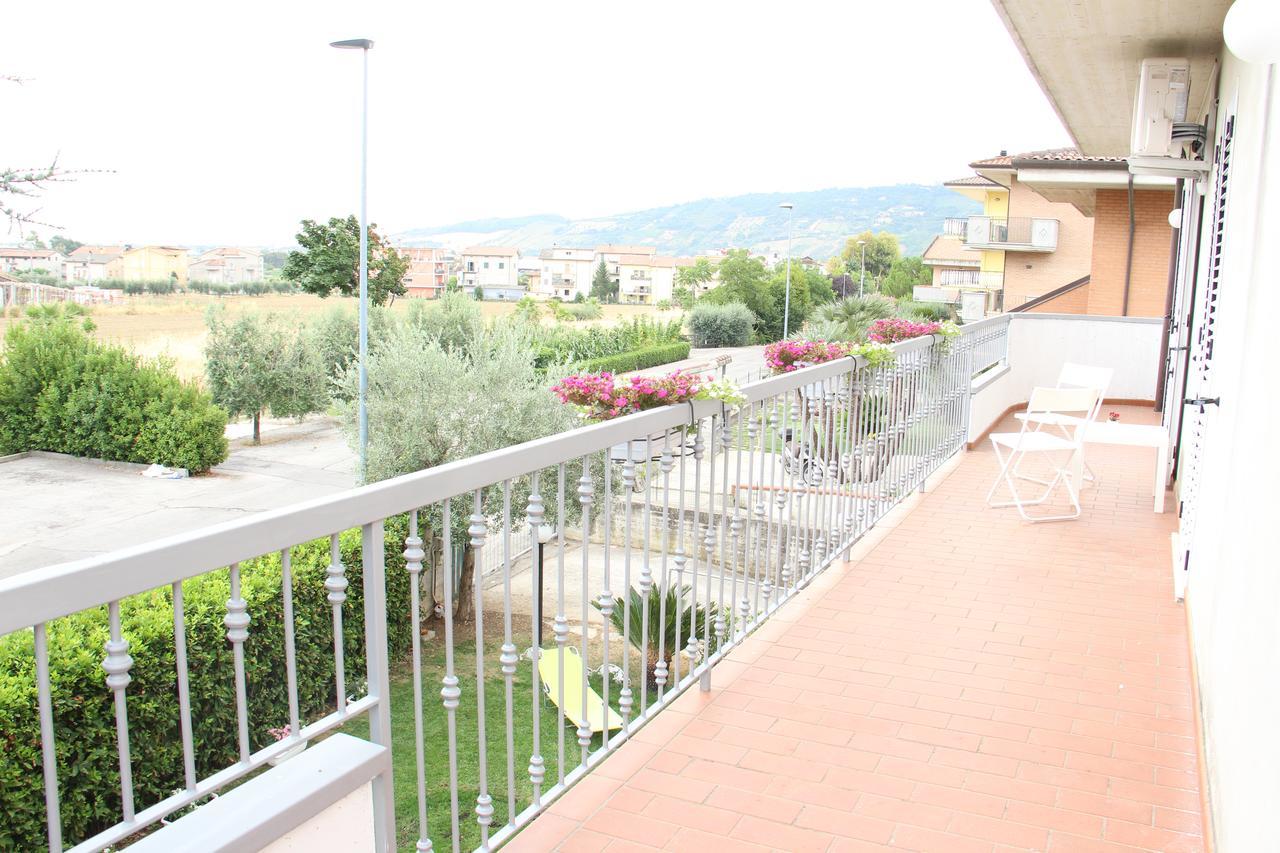 B&B Amore Mio Centobuchi Esterno foto